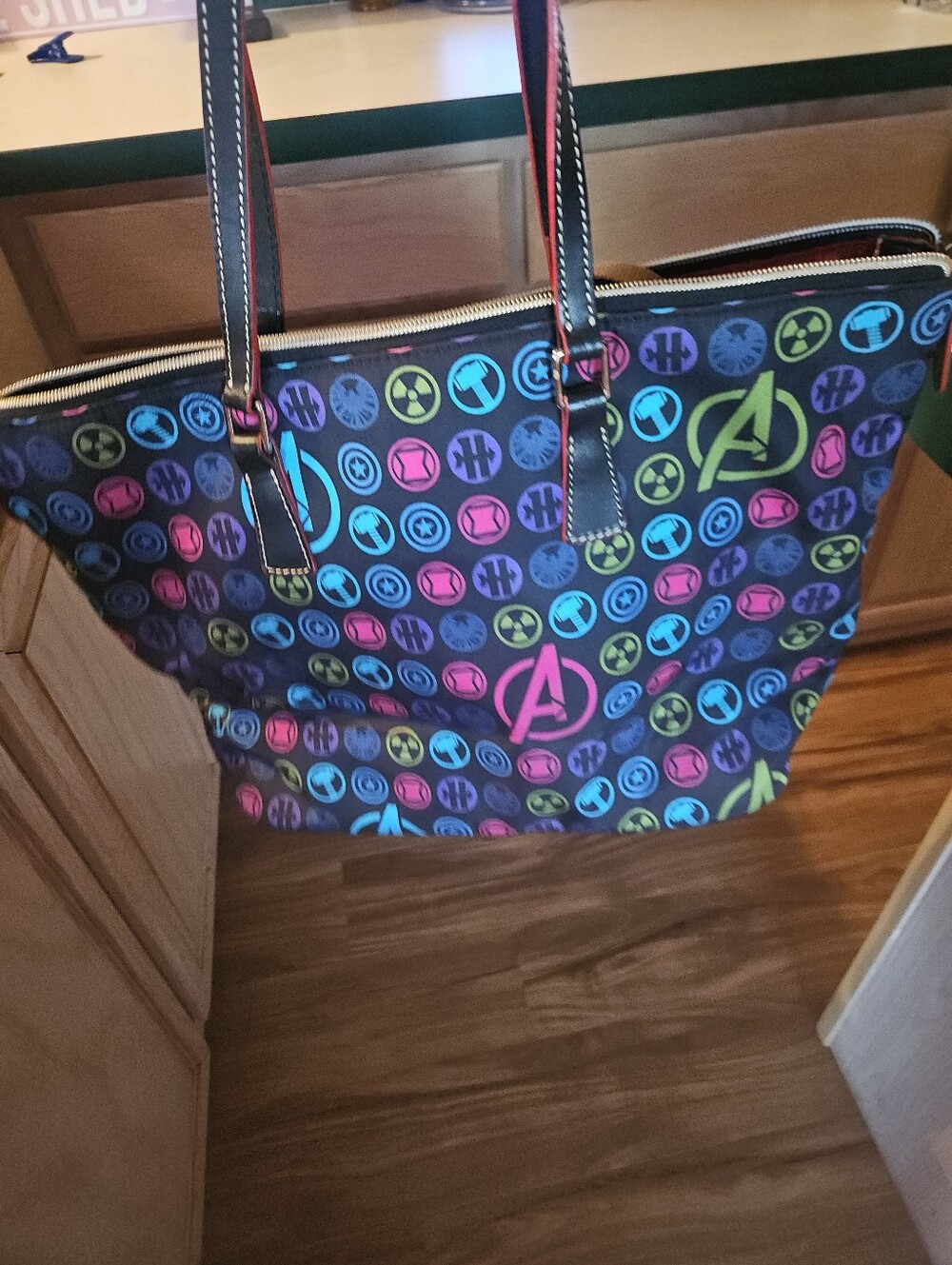 Dooney &Bourke Multicolor Avengers Symbol Tote Bag - Women's Shoulder Bag - Picture 6 of 9